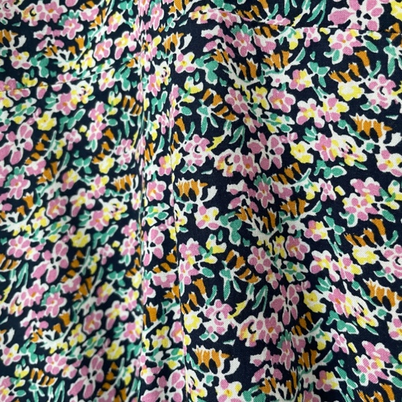 Adorable floral button down dress | Size: Medium - Picture 7 of 16